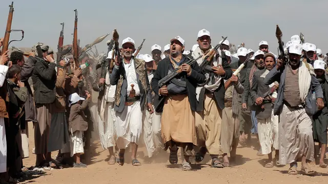 Israel Lancarkan Serangan Laut Perdana ke Houthi, Sasar Dermaga Strategis di Hodeida