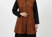 8 Rekomendasi Tunik Batik Hijaber, Tampil Anggun, Tetap Modis di Segala Momen