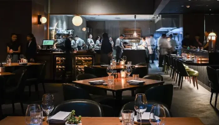 Di Balik Gemerlap Restoran Fine Dining: Lebih dari Sekadar Mewah dan Eksklusif