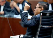 Hasto: Setiap Malam Tahun Baru, Saya Naik Gunung Doakan Megawati dan Jokowi