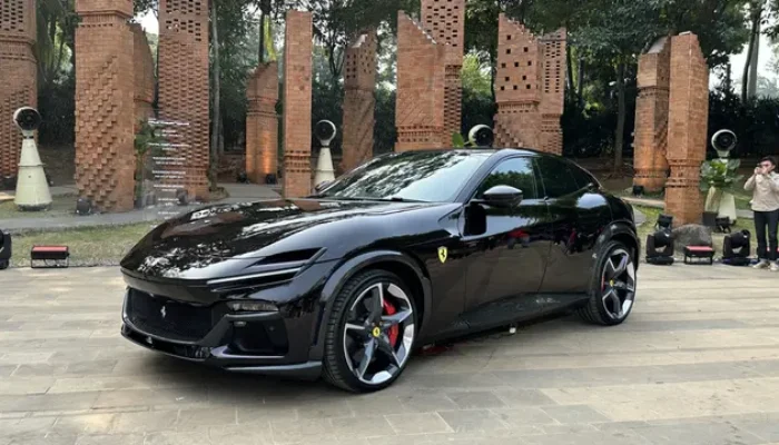 Ini Perkiraan Harga Ferrari Purosangue yang Terguling di Tol Cengkareng Saat Diangkut Towing