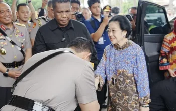 Kapolri Listyo Cium Tangan Megawati, PDIP: Itu Wajar, Beliau Ibu Bangsa