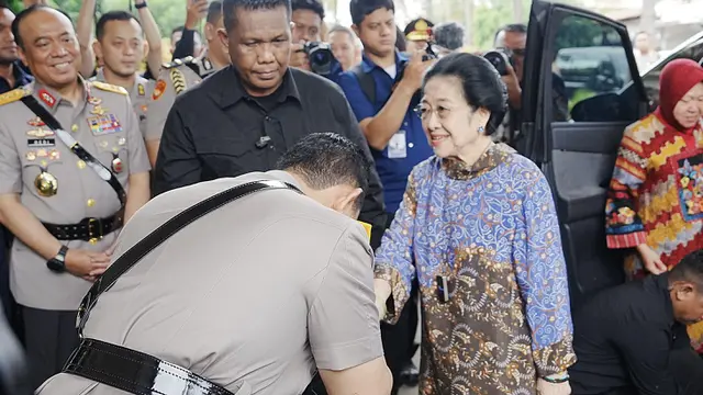 Kapolri Listyo Cium Tangan Megawati, PDIP: Itu Wajar, Beliau Ibu Bangsa