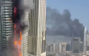 Kebakaran Hebat Landa Marina Pinnacle di Dubai, Ribuan Penghuni Dievakuasi