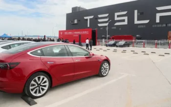 Nasib Menyedihkan Penjualan Tesla Anjlok di Eropa Meski Pasar EV Melonjak Tajam