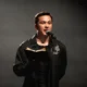 Nicholas Saputra Bongkar Strategi Keuangan Ala Freelance: "Gaji Diri Sendiri Tiap Bulan"
