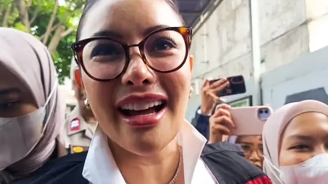 Nikita Mirzani Siap Hadapi Sidang Perdana, Titip Sindiran Tajam untuk Reza Gladys