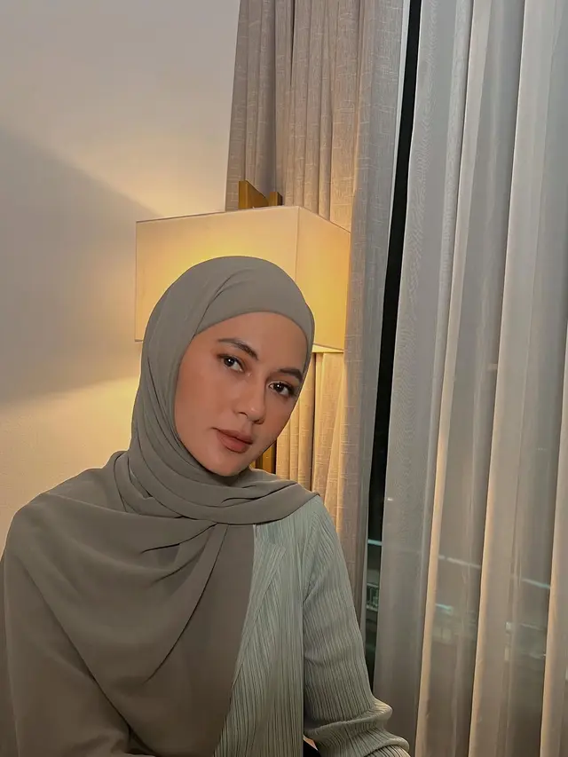 Paula Verhoeven Buka Suara Usai Hak Asuh Jatuh ke Baim Wong: “Kalian Tetap Darah dan Nyawa Mama”