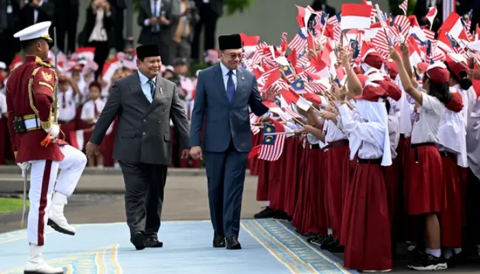 Presiden Prabowo Diminta Untuk Mengatasi Konflik Myanmar Lewat Jalur Dialog Oleh PM Malaysia