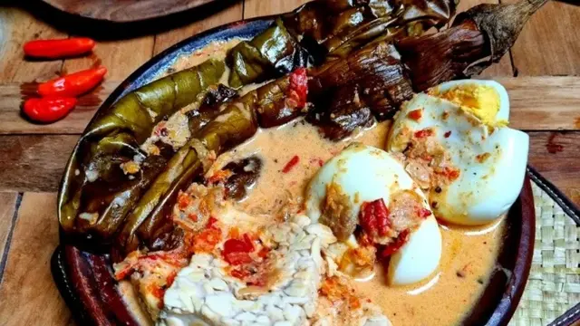 Resep Sambal Pecel Terong Kuah Santan, Lauk Sederhana untuk Keluarga