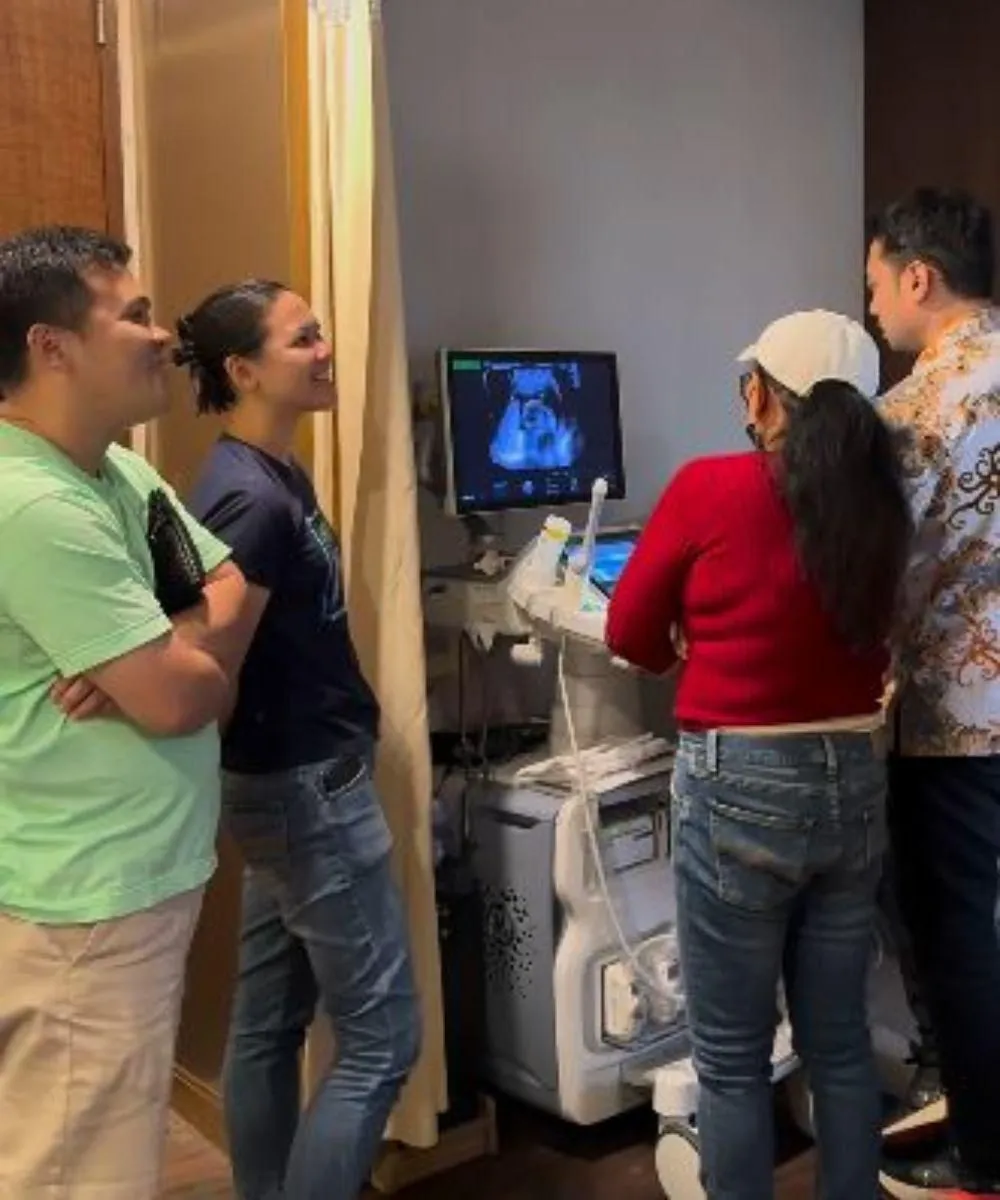 Layar USG Erika Carlina menampilkan janinnya