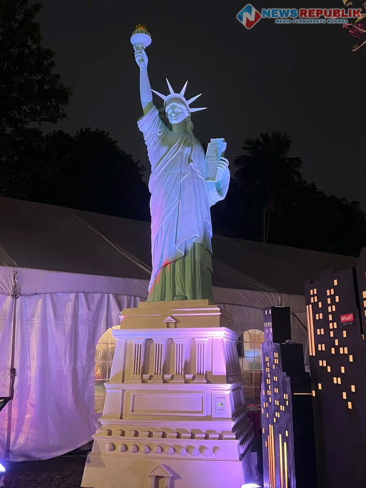 Patung Liberty, simbol Kota New York