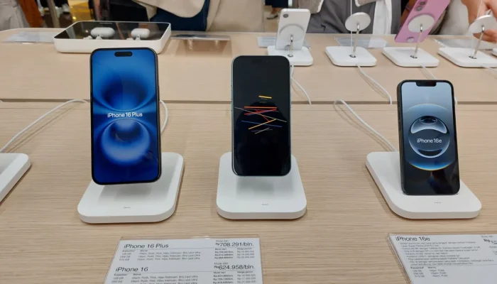 Bocoran Ukuran Layar iPhone Fold Muncul, Lebih Ringkas dari Galaxy Z Fold7?