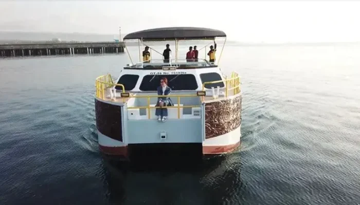 Eksplorasi Pantai Banyuwangi dengan Kapal Listrik Mewah, Pengalaman Tak Terlupakan