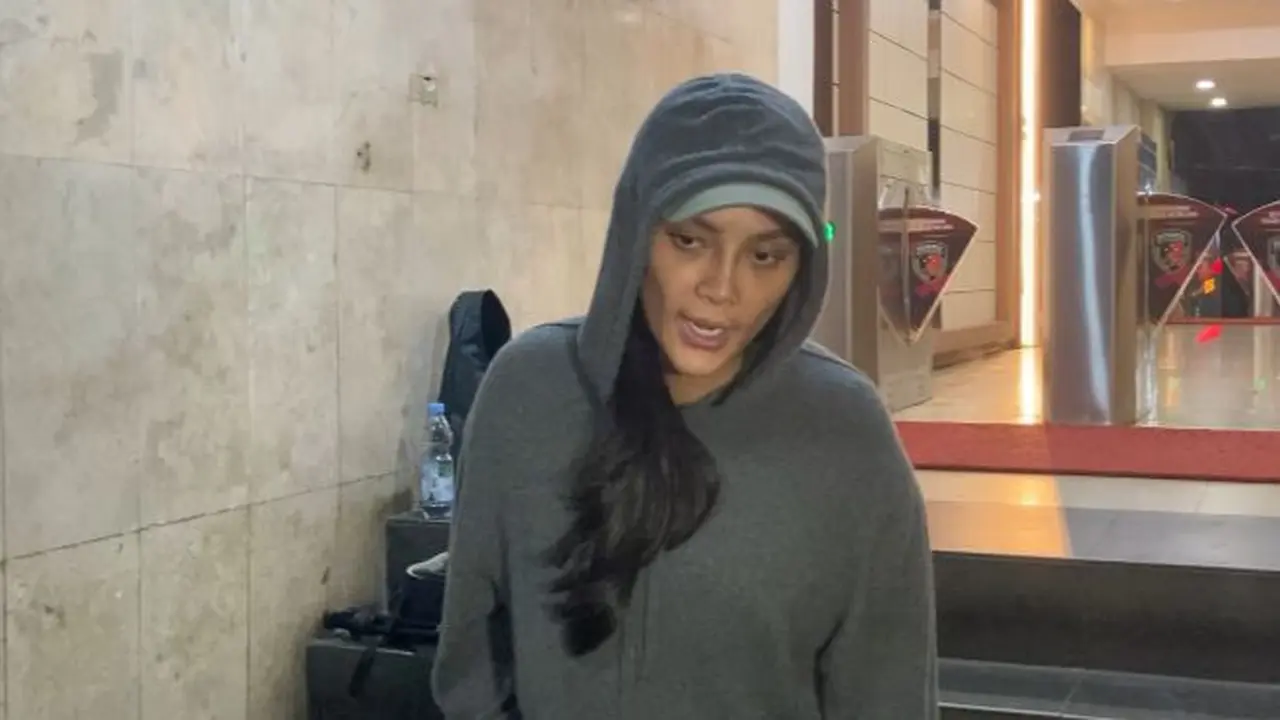 Erika Carlina Tanggapi Pro dan Kontra Kehamilannya dengan Bijak: Tak Semua Orang Bisa Menerima