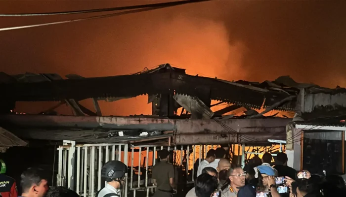 Kebakaran Pasar Taman Puring Terkendali, Gulkarmat DKI Pastikan Tak Ada Korban Jiwa