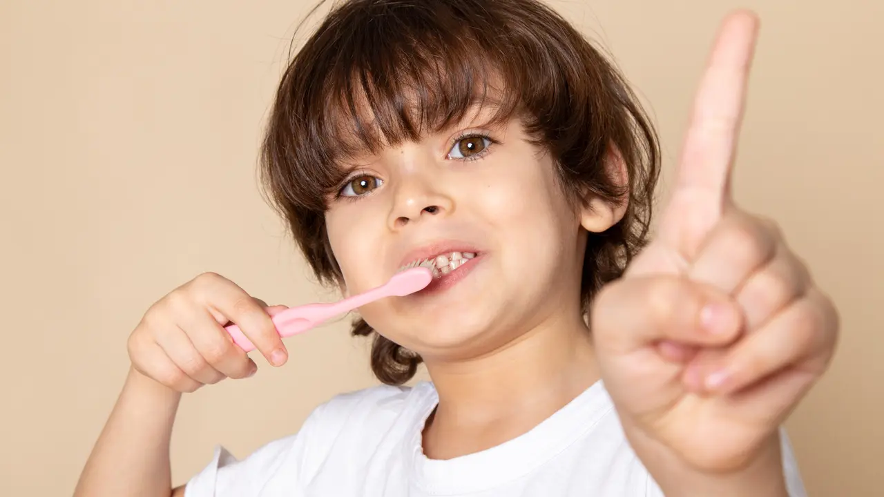 Sikat Gigi Tak Bisa Sembarangan, Ini Panduan Tepat agar Terhindar dari Gigi Berlubang