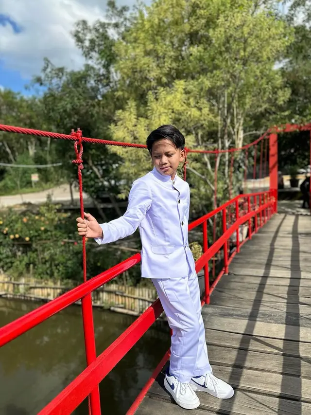 Potret penyanyi cilik Farel Prayoga.
