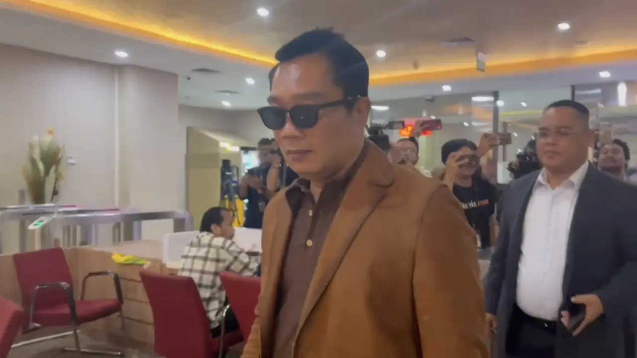 Ridwan Kamil Tiba di Bareskrim Polri untuk Jalani Tes DNA.