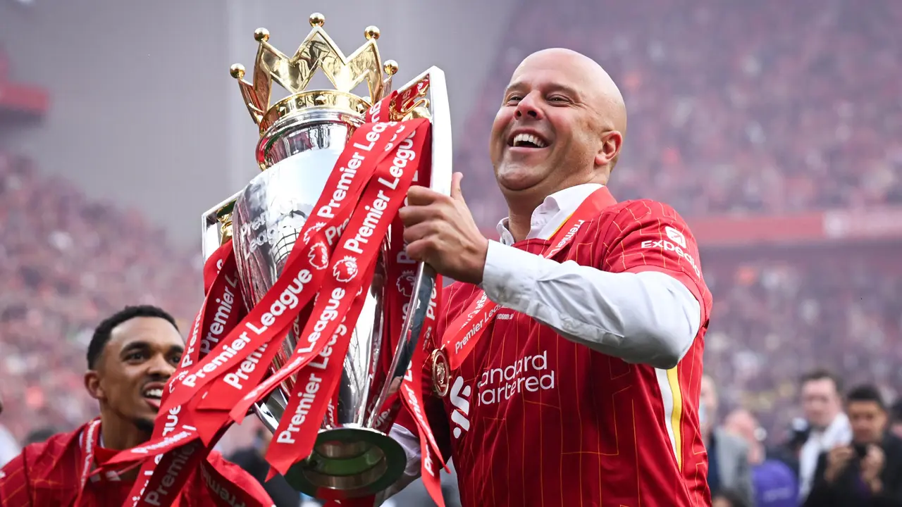 Hasil imbang tersebut membuat tim racikan pelatih Arne Slot itu menutup Liga Premier Inggris musim 2024/2025 dengan raihan 84 poin dari 38 pertandingan. (Paul ELLIS/AFP)