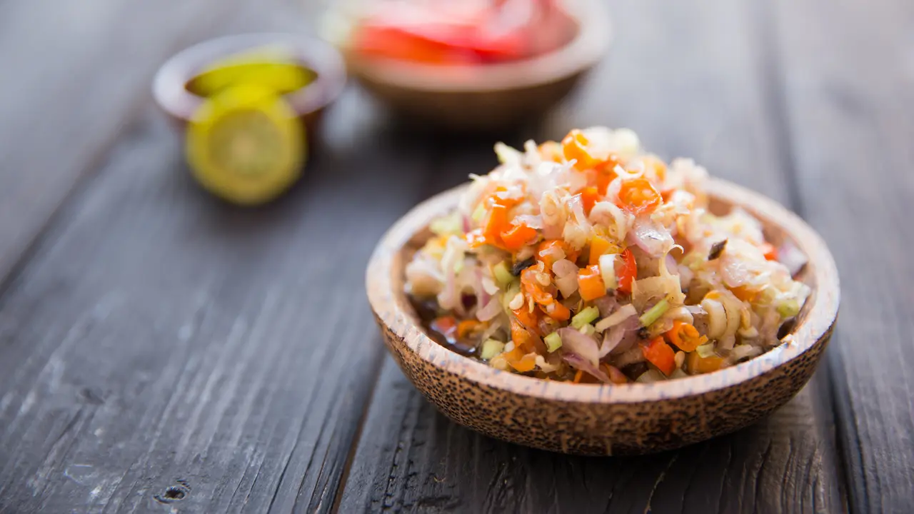 Ilustrasi sambal matah./Copyright shutterstock.com
