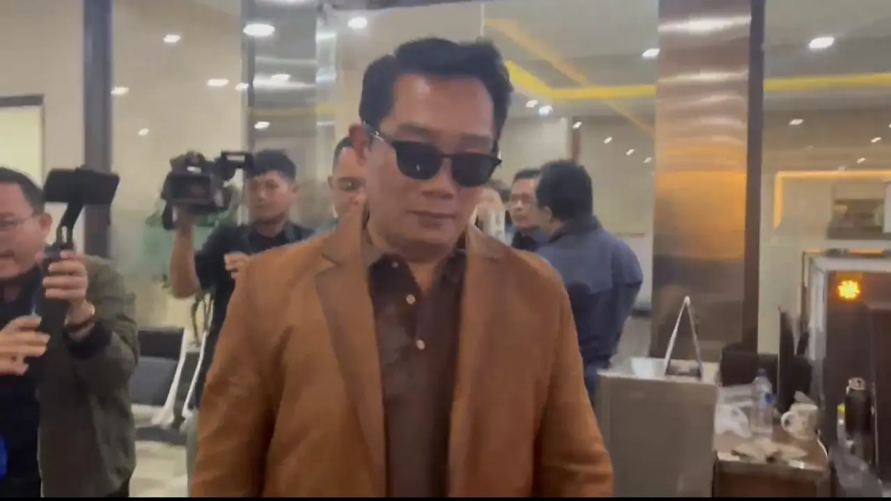 Ridwan Kamil Tiba di Bareskrim Polri untuk Jalani Tes DNA.