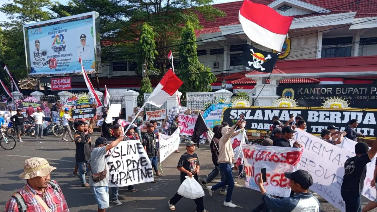Demo Pati ricuh
