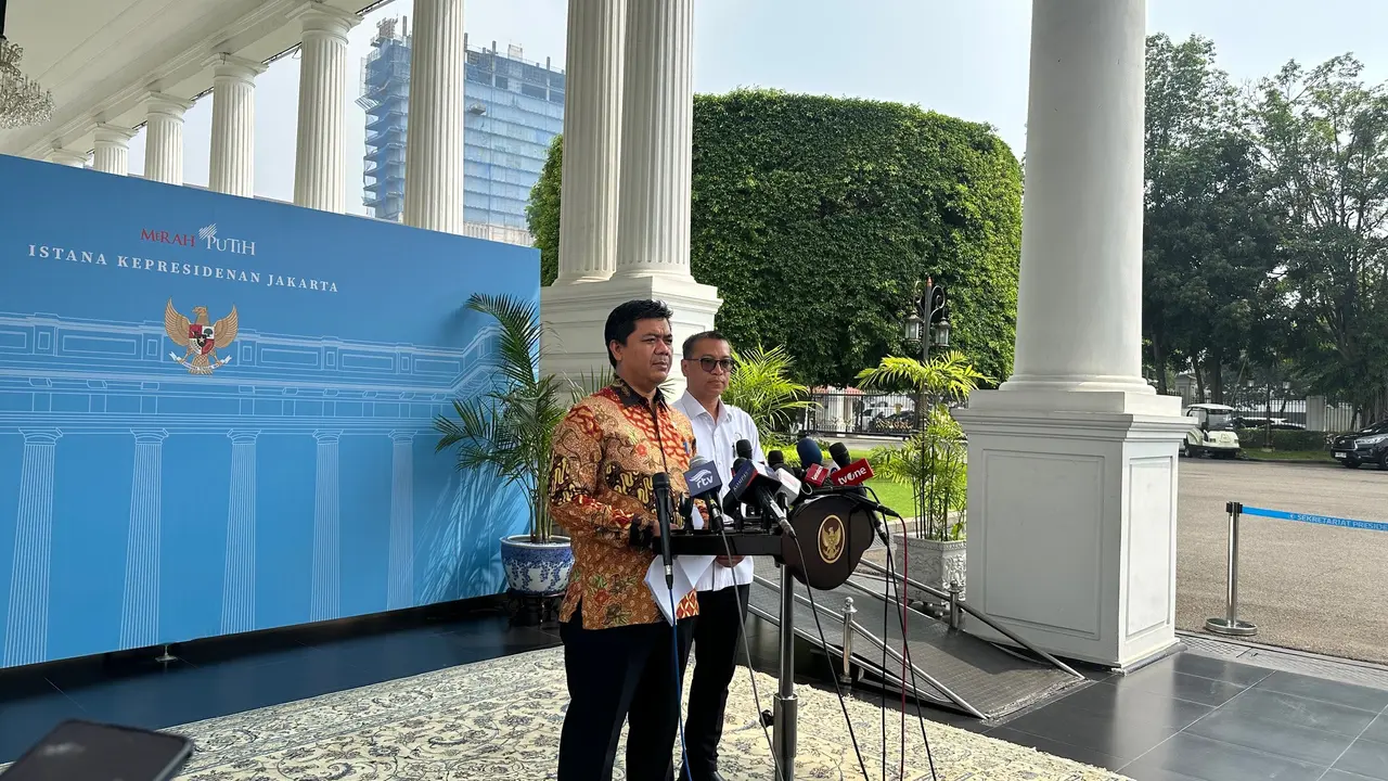 Wamensesneg Juri Ardiantoro di Istana Negara.