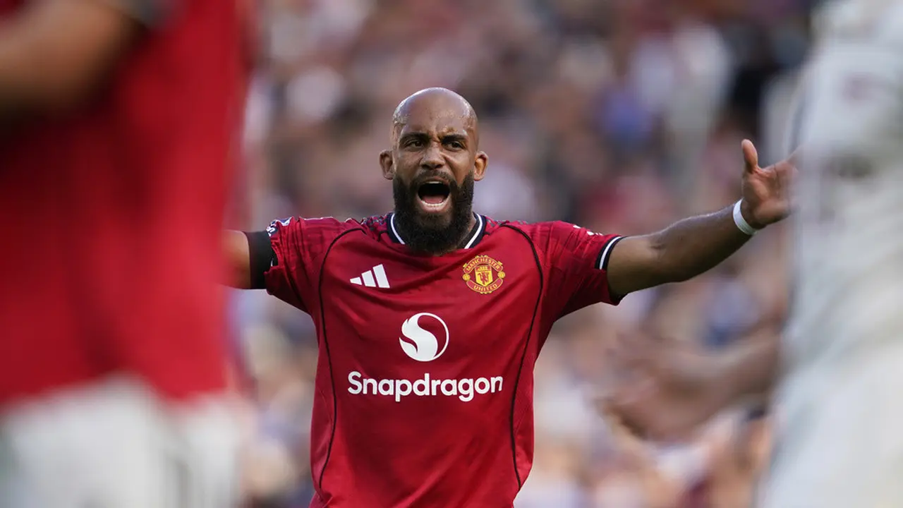 Ekspresi Bryan Mbuemo pada laga MU vs Arsenal di pekan ke-1 Premier League 2025/2026 - AP Photo/Dave Thompson