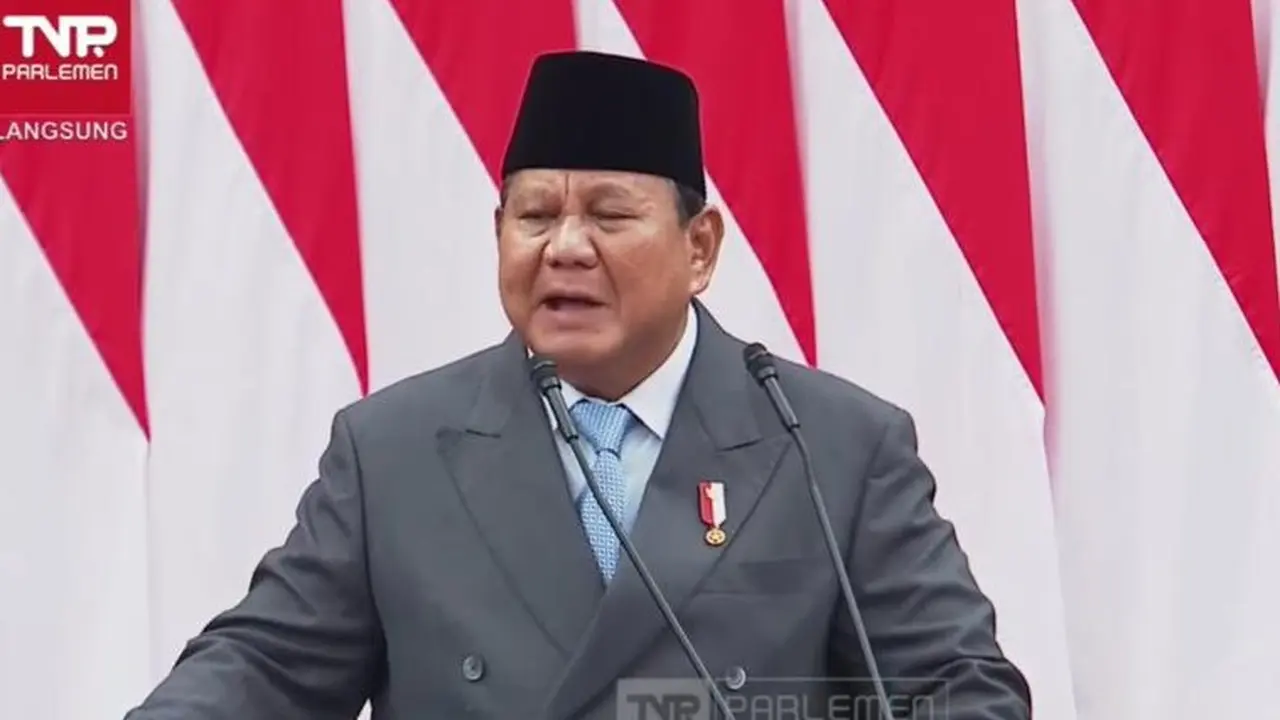 Presiden Prabowo Subianto dalam pidato kenegaraan dalam rangka penyampaian pengantar/keterangan atas RUU tentang APBN tahun Anggaran 2026 beserta nota keuangan dan dokumen pendukungnya di gedung DPR/MPR, Jakarta. (Tangkapan layar Youtube DPR).