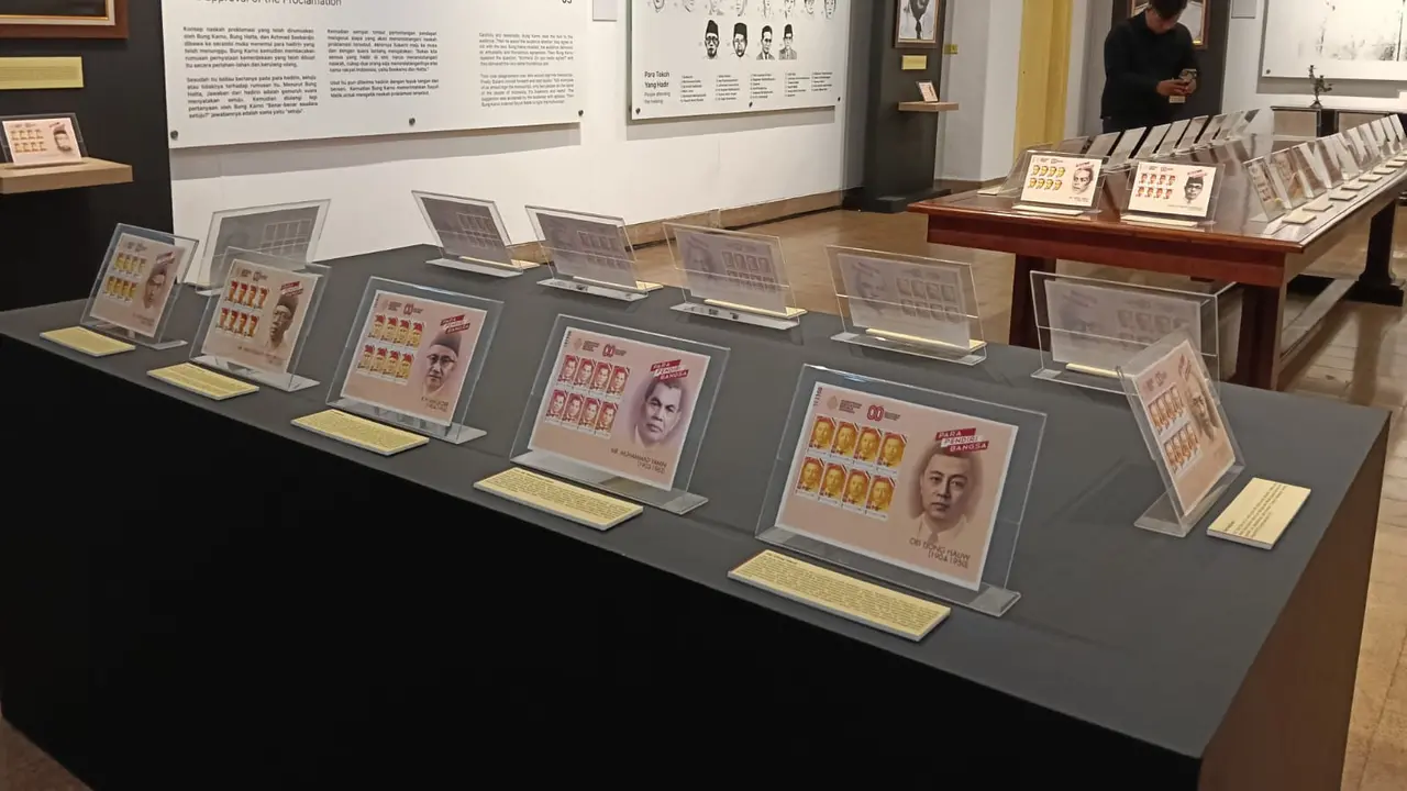 Suasana pameran prisma para pendiri bangsa di Museum Perumusan Naskah Proklamasi di Menteng, Jakarta.