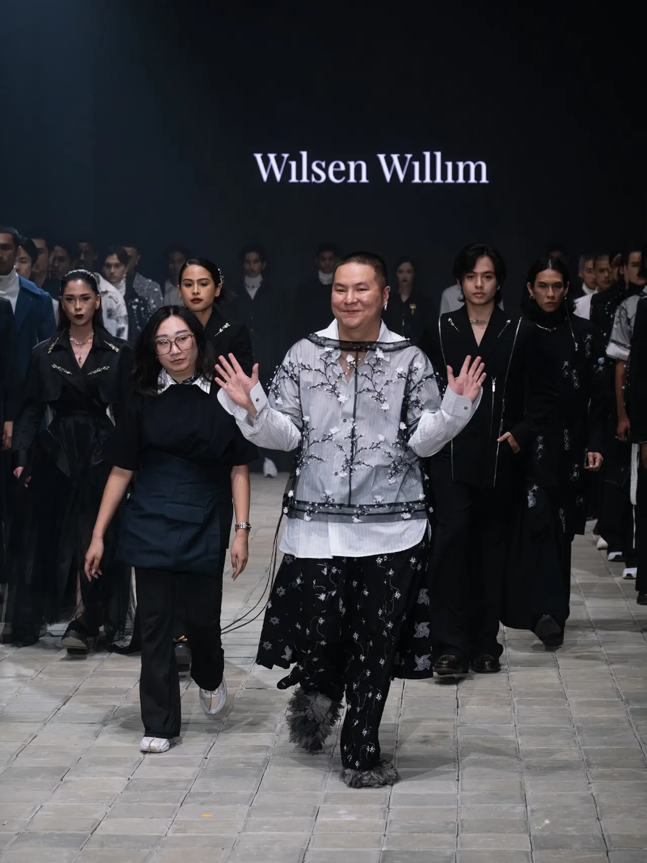 Desainer Muda Wilsen Willim.