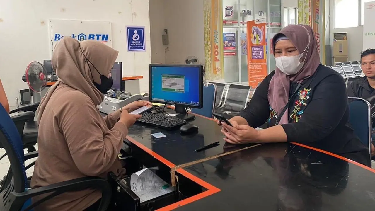 PT Pos Indonesia (Persero) telah memulai penyaluran bantuan subsidi upah (BSU) sejak Rabu 2 November 2022 (Istimewa)  