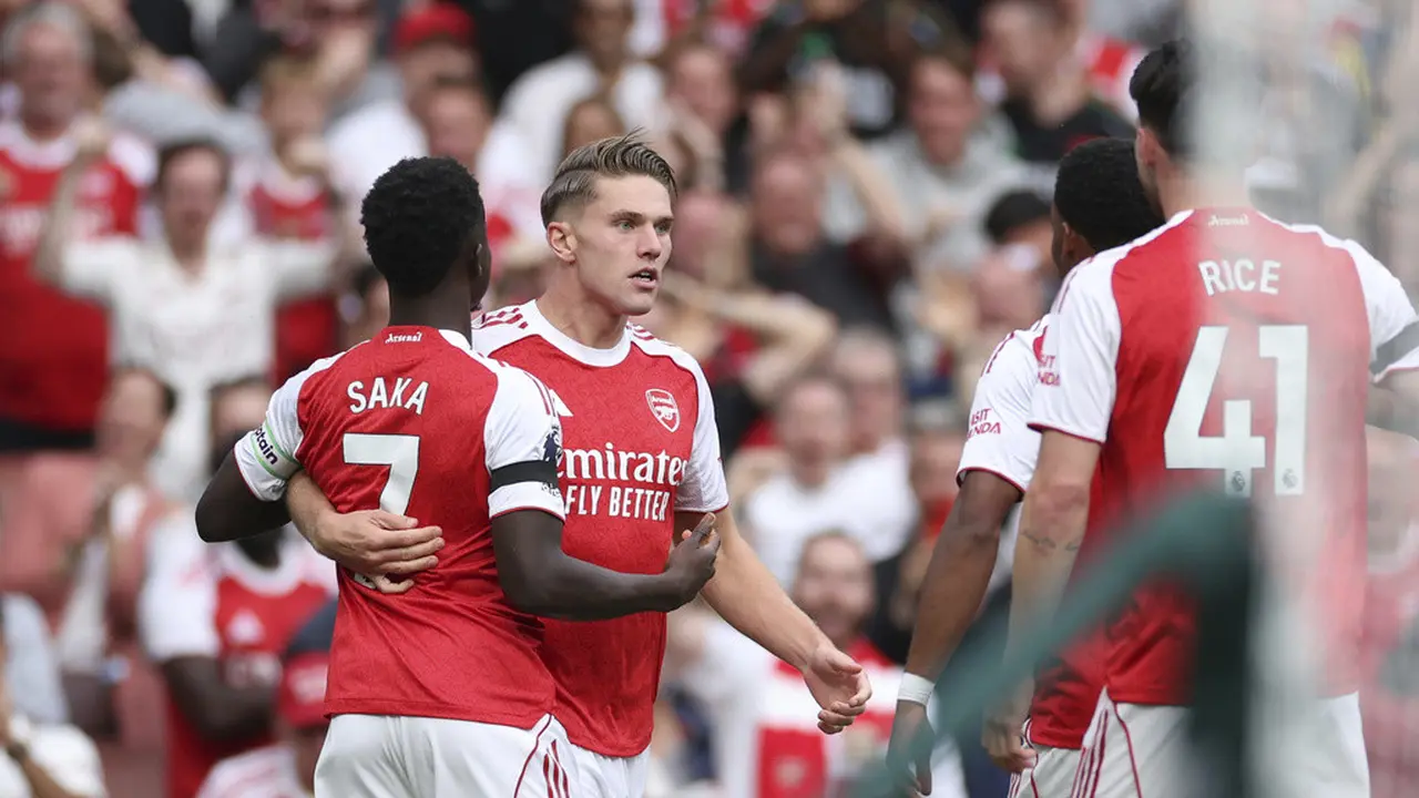 Skuad Arsenal berfoto jelang leg 2 babak 16 besar Liga Champions 2024/2025 di Emirates Stadium melawan PSV, Kamis (13/3/2025) dini hari WIB.