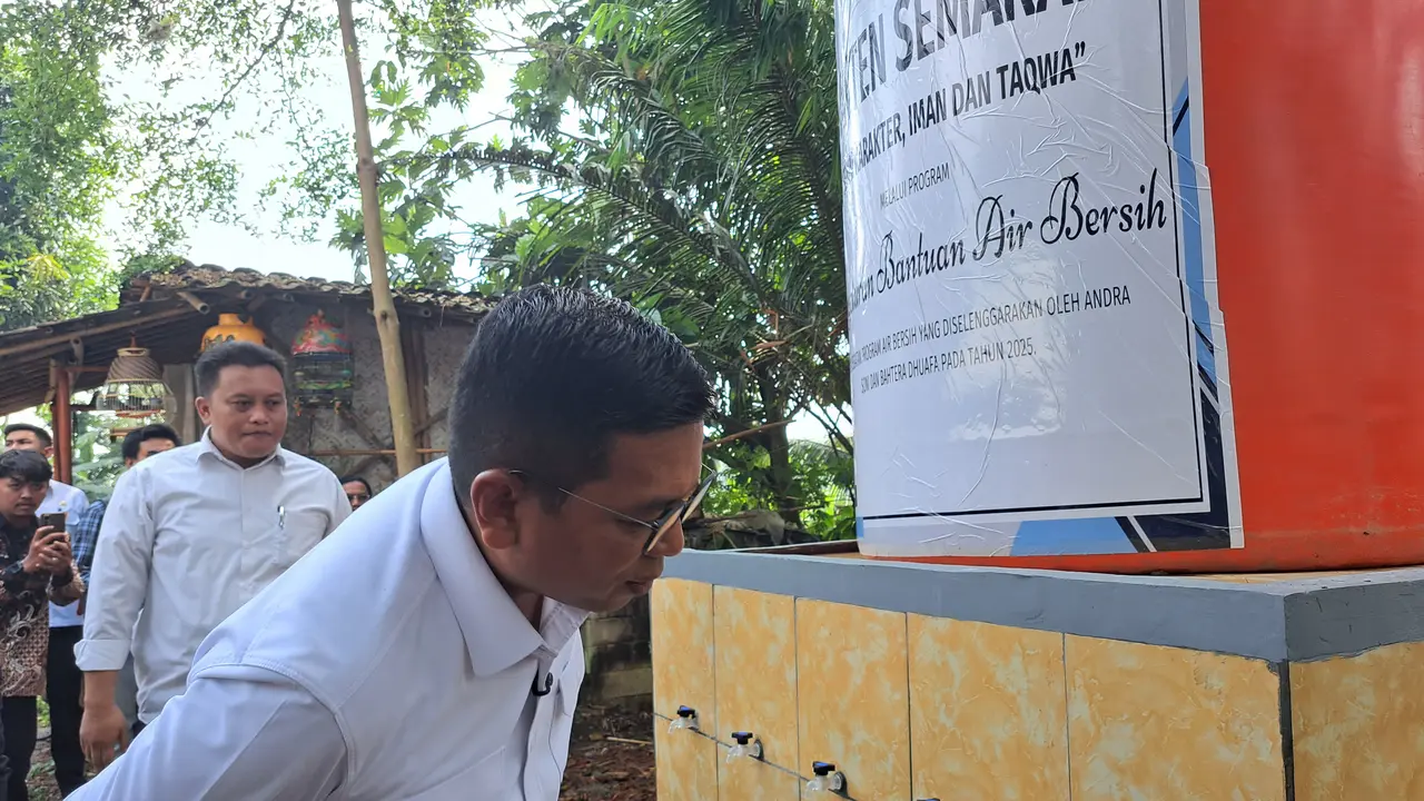 Gubernur Banten Andra Soni membuka keran bagi siapa pun yang ingin bekerjasama untuk membantu bedah rumah akan difasilitasi di Provinsi Banten.