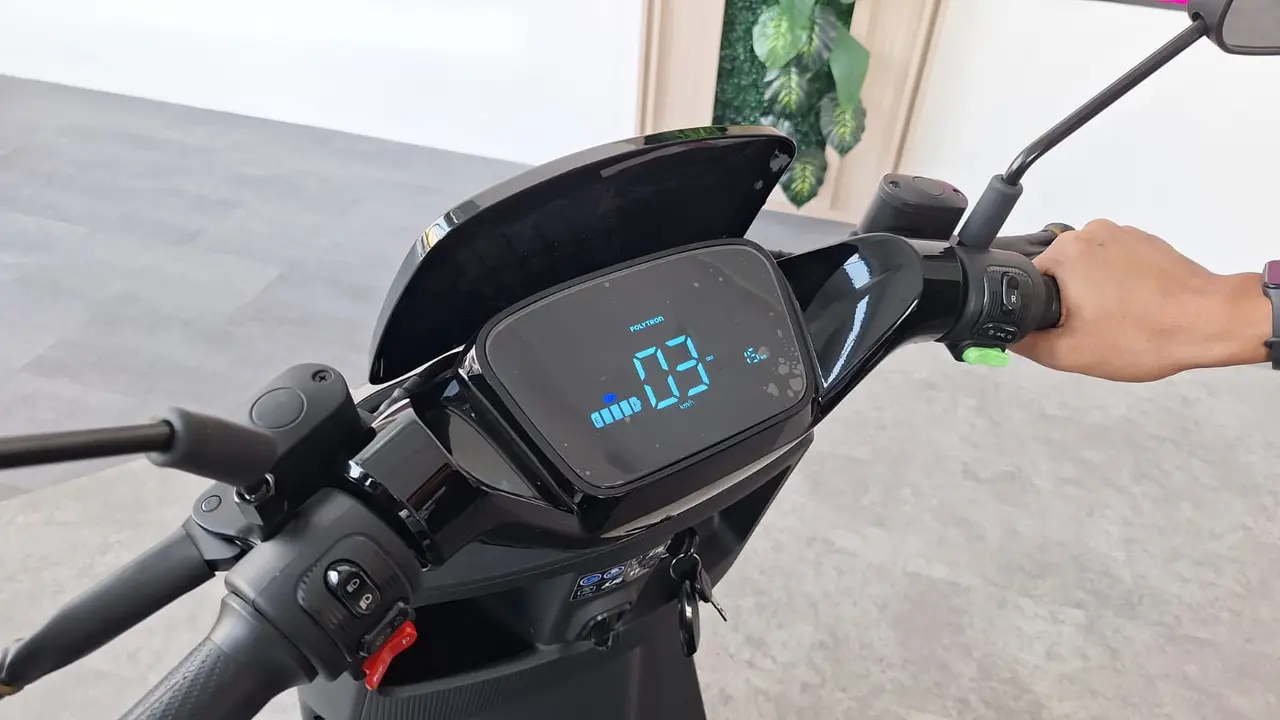 Polytron Punya Motor Listrik Baru Fox 200, Harganya Rp 11 Jutaan.