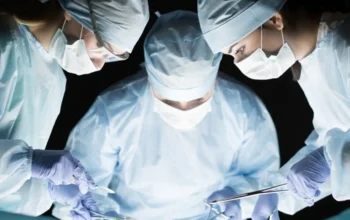 13 Agustus 1985: Pria Tiga Tahun di Irlandia Jadi Pasien Termuda Transplantasi Jantung dan Paru