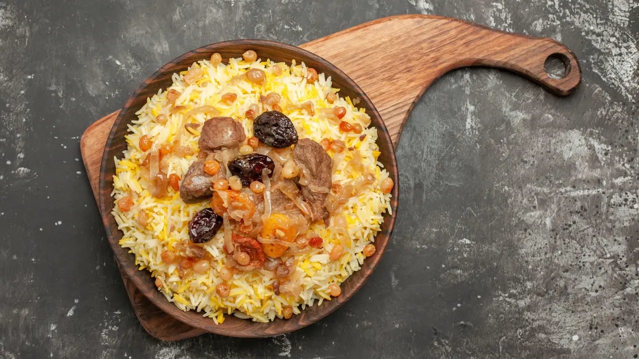 6 Resep Nasi Kebuli Ayam, Lezatnya Masakan Arab yang Bikin Nagih