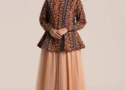 7 Inspirasi Padu Padan Batik dan Rok untuk Upacara HUT RI ke-80