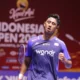 Alwi Farhan Tampil Perdana di Kejuaraan Dunia Bulu Tangkis 2025, Gantikan Viktor Axelsen