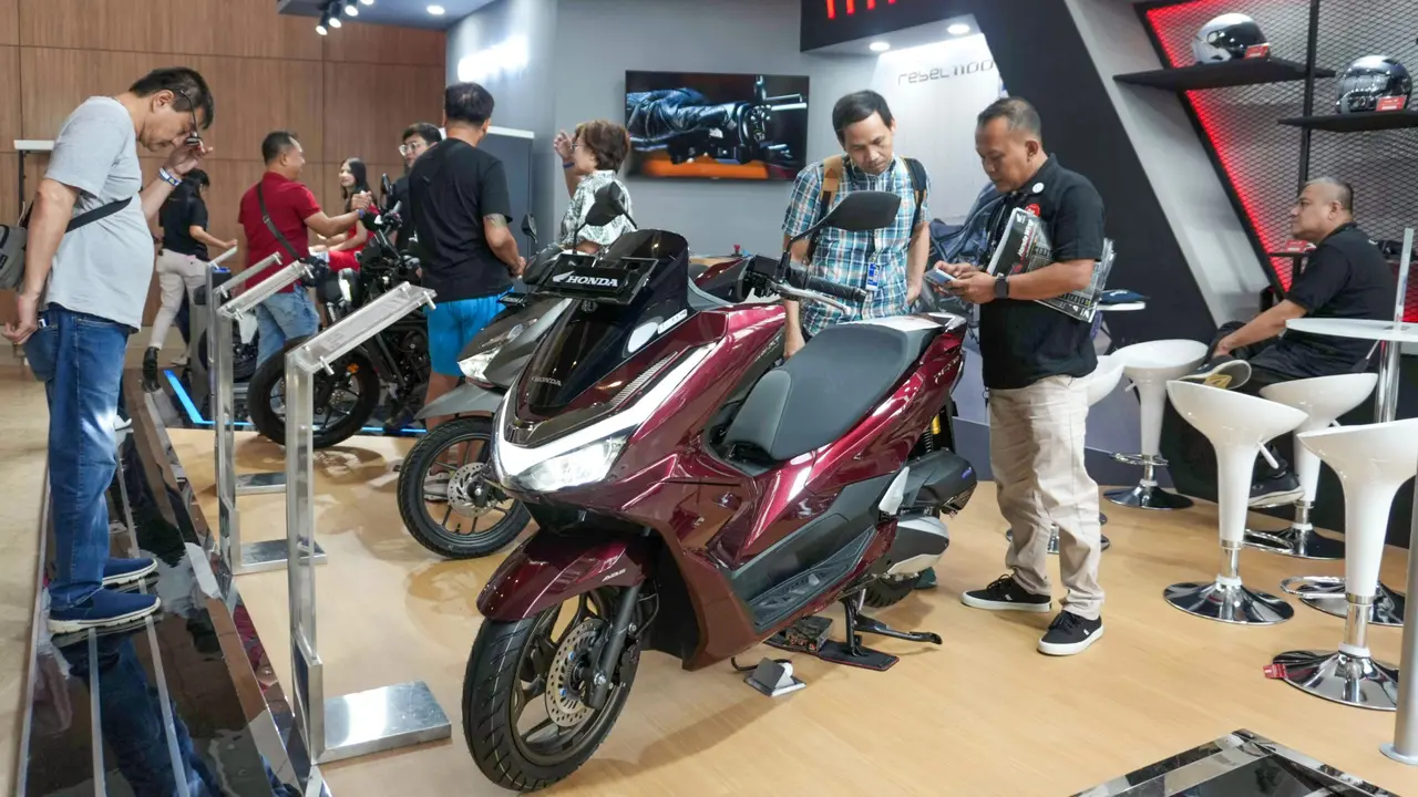 Daftar Harga Terbaru Skutik 160 Cc, Pilihan Praktis untuk Aktivitas Sehari-hari