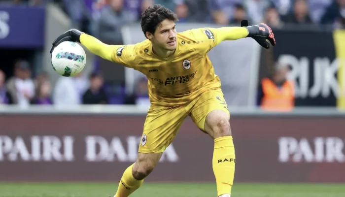 Galatasaray Siap Bajak Target Kiper Manchester United?