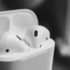Lewat iOS 26, AirPods Kini Bisa Kendalikan Kamera iPhone dari Jarak Jauh
