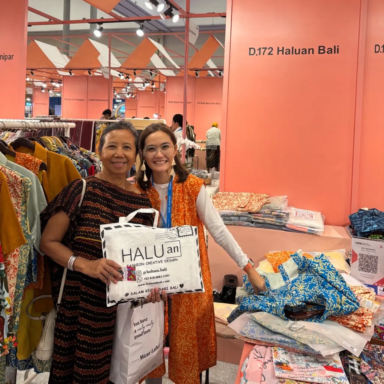Pengusaha Muda Bali Bawa Brand Fashion Lokal Menembus Pasar Internasional Lewat Digital dan Pameran BRI