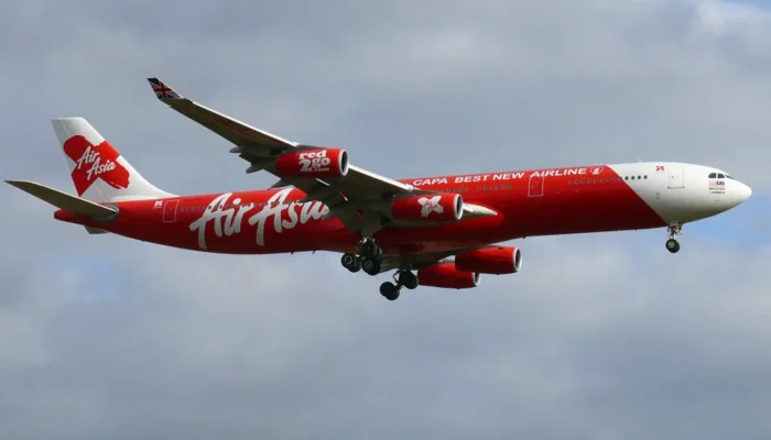 Pesawat AirAsia Tujuan Bali Terpaksa Kembali ke Perth, Australia Akibat Mesin Terbakar