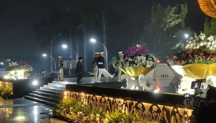 Prabowo Pimpin Upacara Renungan Suci di TMP Kalibata pada Tengah Malam