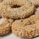 Resep Donat Pisang Wijen, Camilan Manis yang Bikin Ketagihan