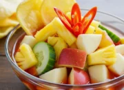 Resep Rahasia Asinan Buah, Kuliner Segar Nusantara yang Mendunia