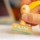Riset Celios: Persentase Pajak Warga Miskin Lebih Tinggi dari Orang Superkaya