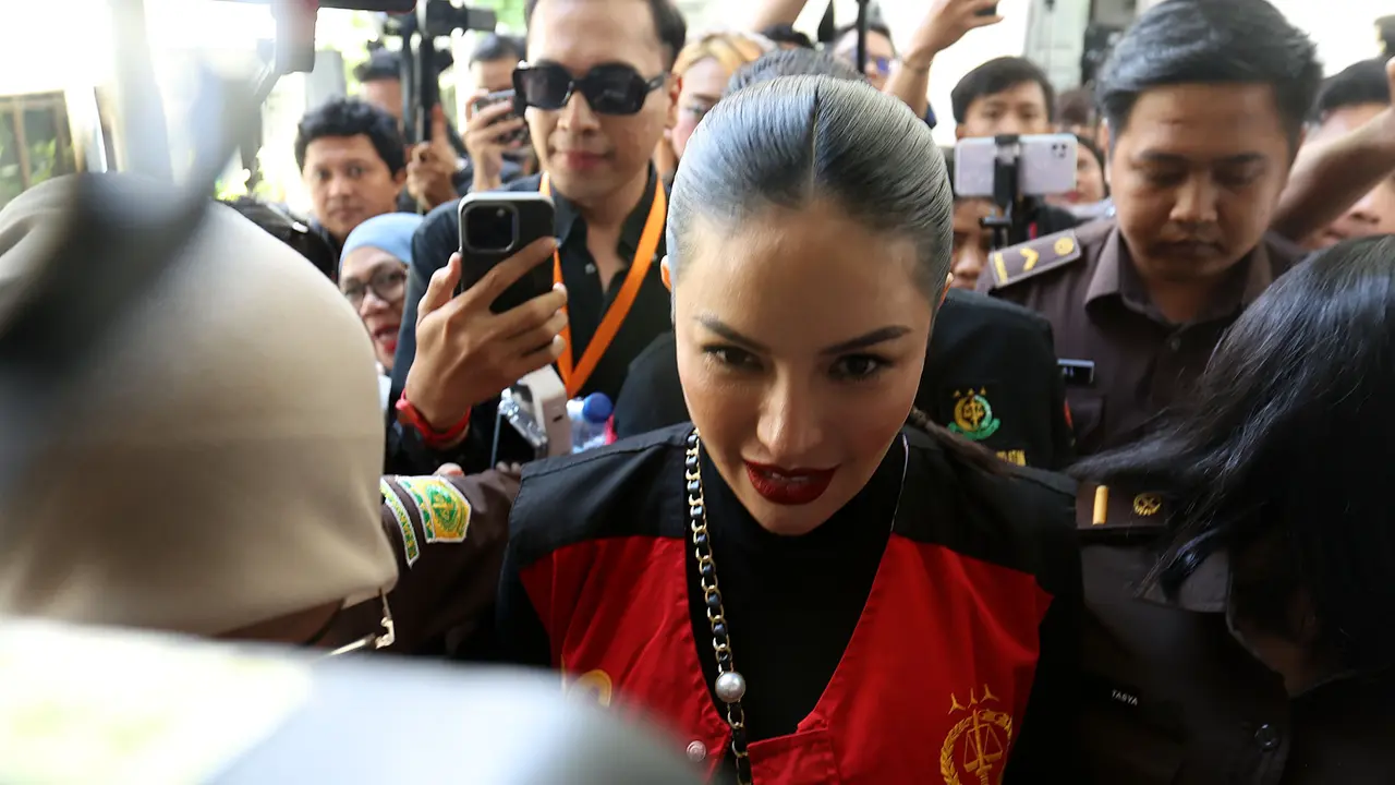 Saksi Finance Benarkan Reza Gladys Bayarkan Cicilan Rumah Nikita Mirzani Senilai Rp2 Miliar